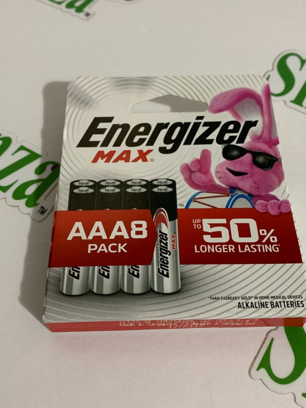 Energizer Max Batteries AAA 8 Pack Alkaline 12 Year Shelf Life Sealed 12 / 2037